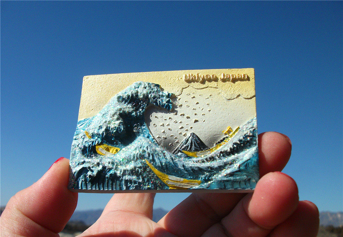 JAPANESE UKIYO-E REFRIGERATOR MAGNET THIRTY-SIX VIEWS OF MOUNT FUJI KANAGAWA SURFING PEARLESCENT