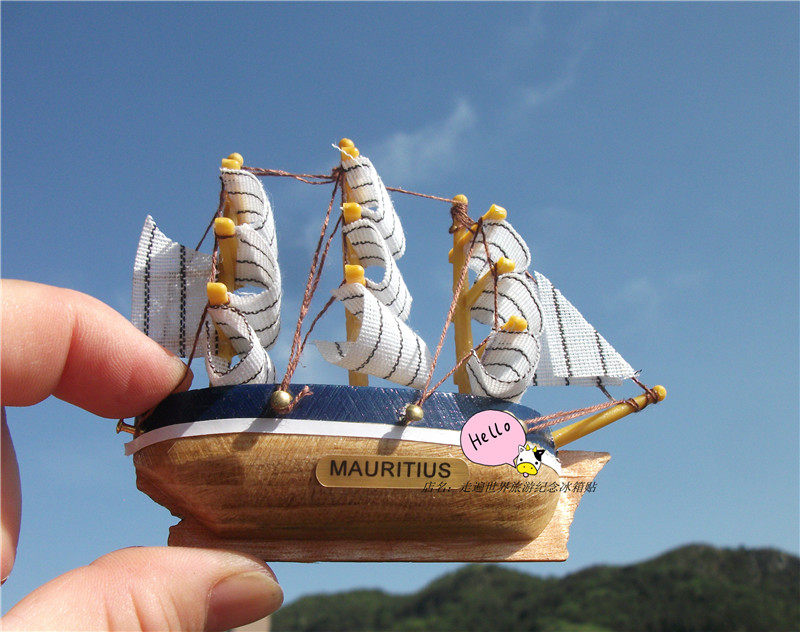 MAURITIAN LOCAL FRIDGE MAGNET MAURITIUS WOODEN SAILBOAT SMOOTH SAILING MULTI-COLOURED SOUVENIRS