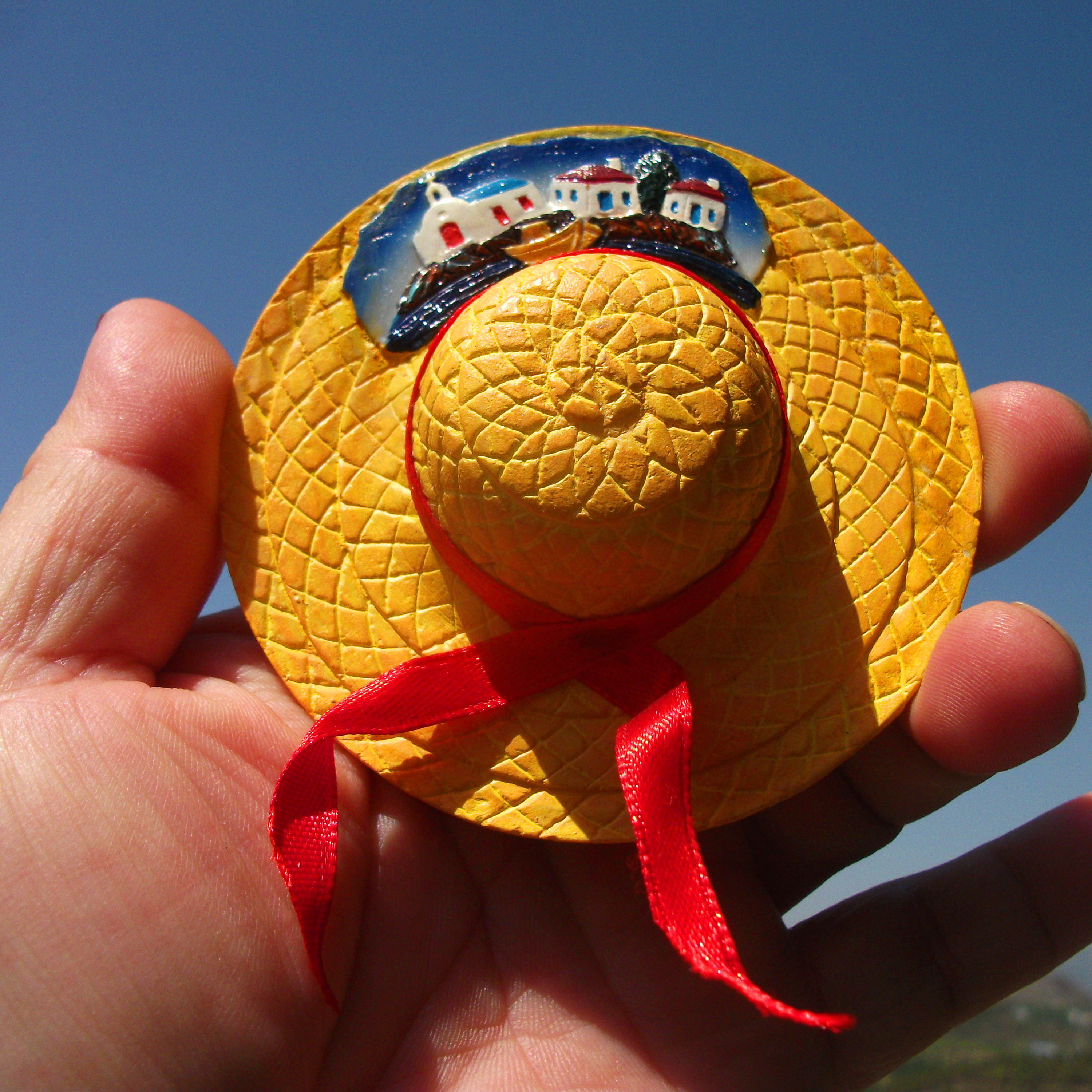 WORLD TOURISM COMMEMORATIVE FRIDGE MAGNET GREECE GREECE PINK STRAW HAT SHAPE DELICATE AND CUTE