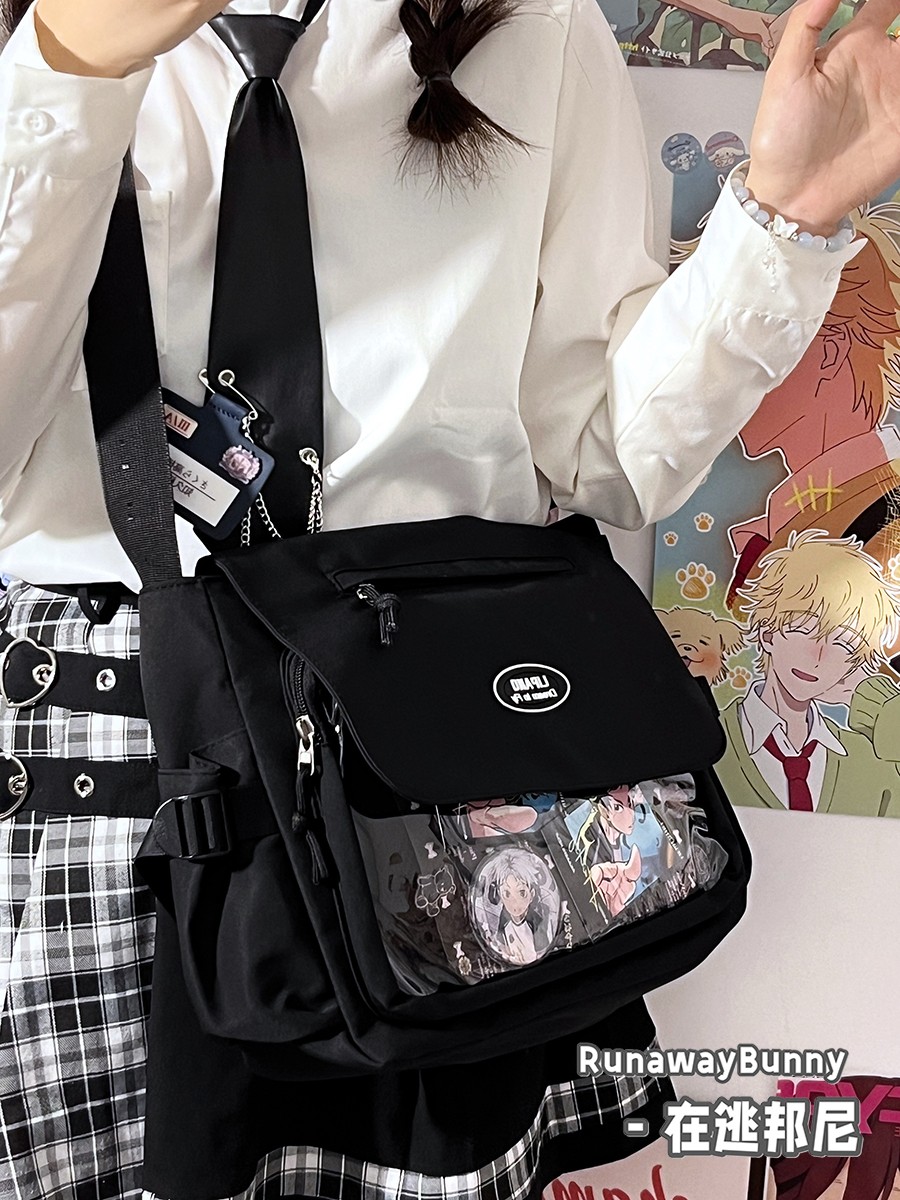 校园学生百搭小众单肩斜挎邮差包二次元少女吧唧痛包纯色简约娃包