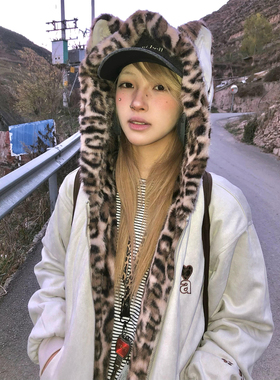 座山雕兔耳朵连帽卫衣女冬季豹纹加厚外套保暖oversize上衣高级感