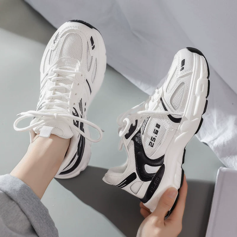 Глобальные Dad Shoes женские стильные Ins весной 2024 толстая подошва, увеличенная повседневная спортивная обувь для студентов