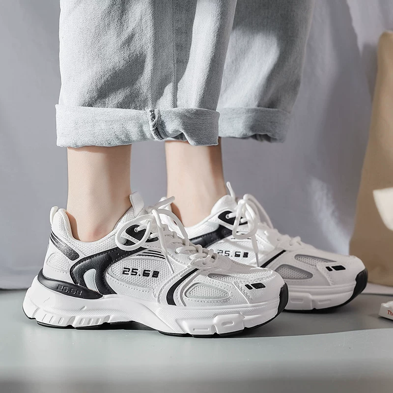 Глобальные Dad Shoes женские стильные Ins весной 2024 толстая подошва, увеличенная повседневная спортивная обувь для студентов