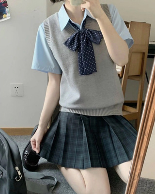 原创jk制服日系学院风新款灰色马甲短袖衬衫女叠穿海苔格裙套装