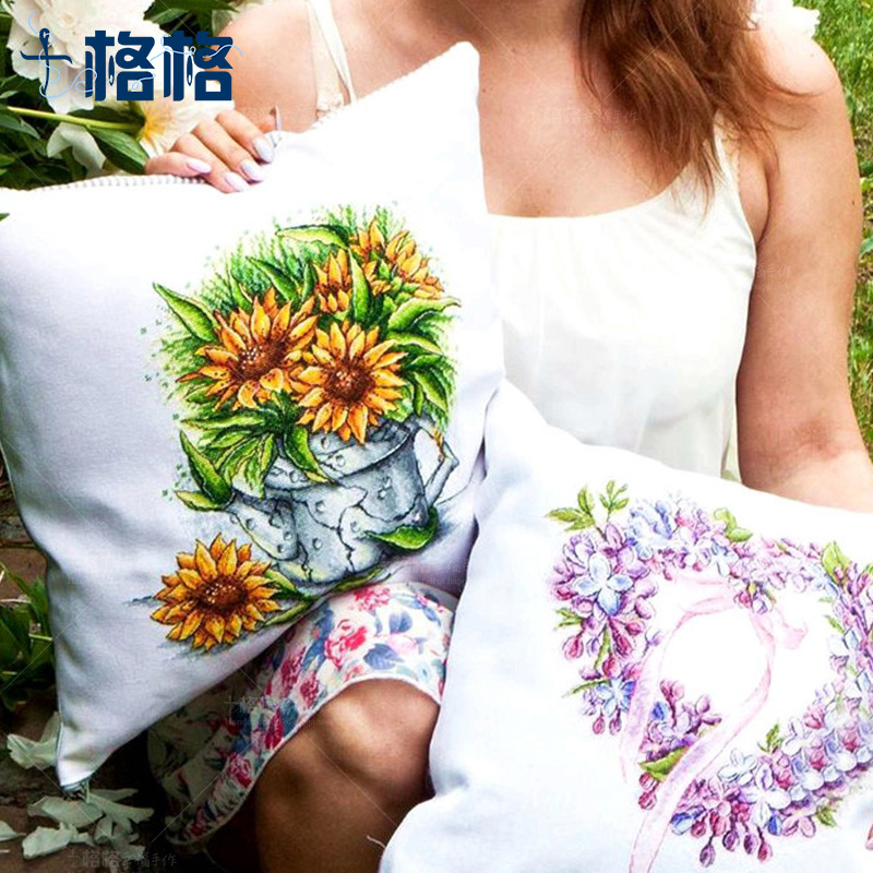 法国DMC十字绣套件 客厅 沙发 靠垫 幽意向日葵与紫韵心花环 抱枕