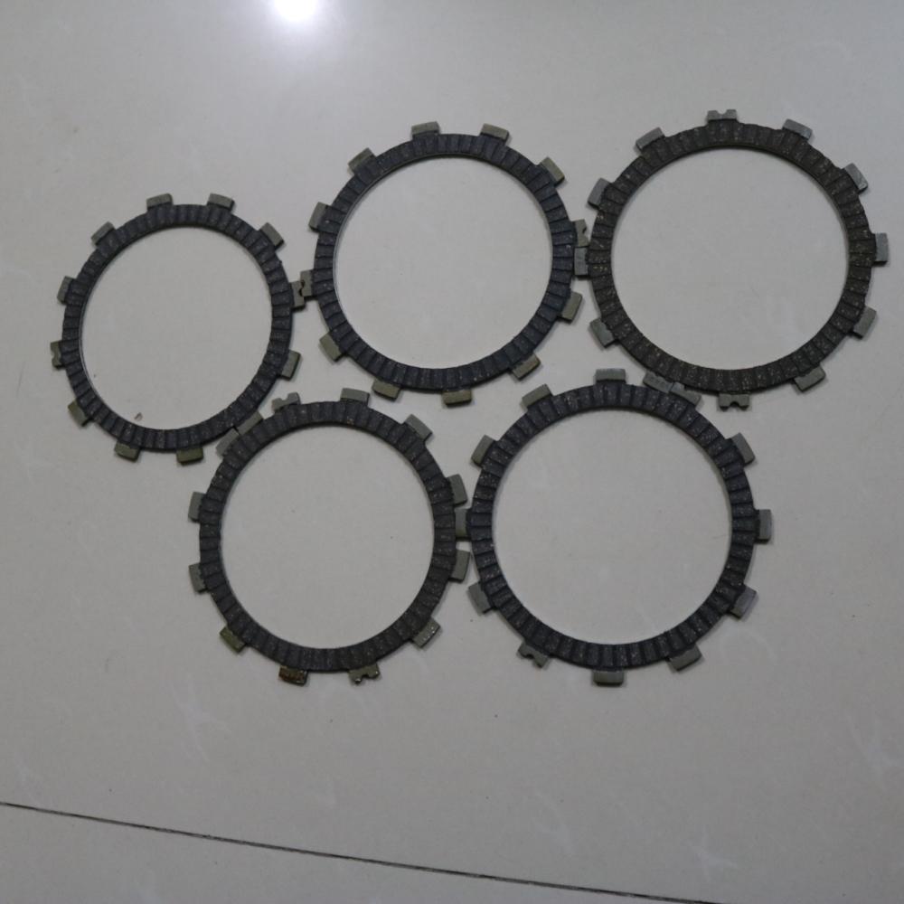 适用轻骑铃木外星人GSX150离合器摩擦片摩托车新骏威GSX125离合片