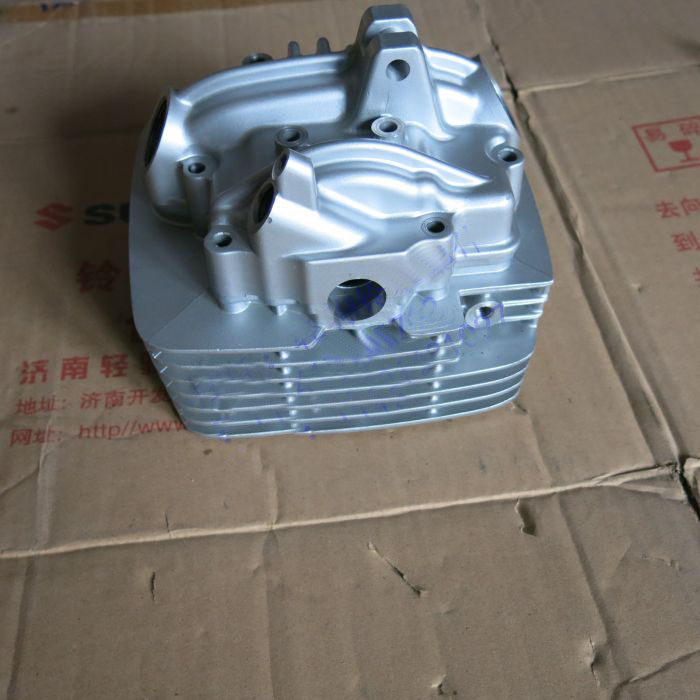 适用轻骑铃木GSX150骏威QS125-3A大散热片汽缸盖摩托车气缸头