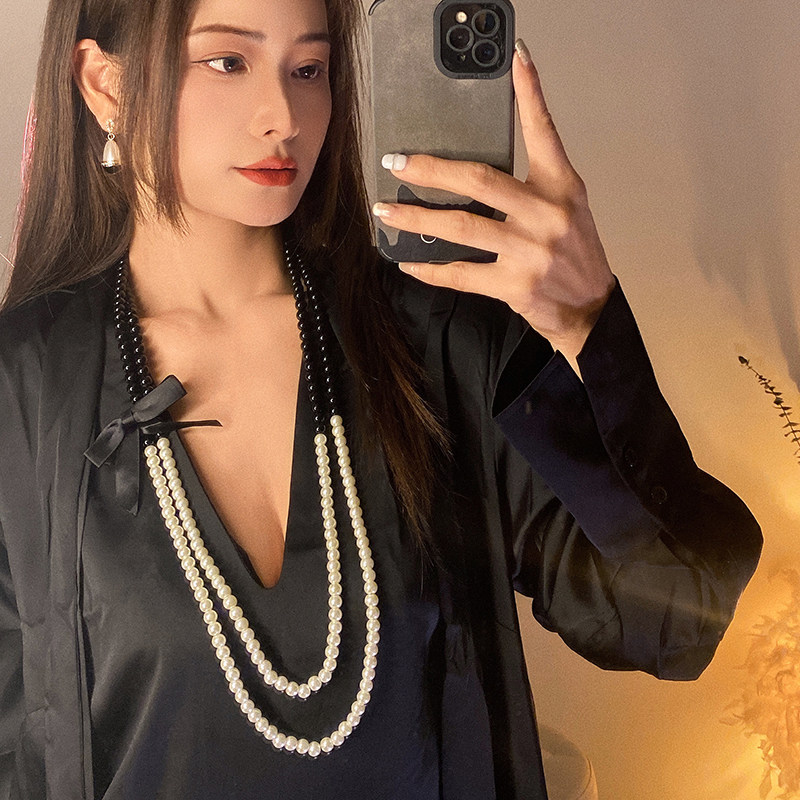 赫本风2026新双层黑白色珍珠项链女长款毛衣链高级感轻奢小众设计