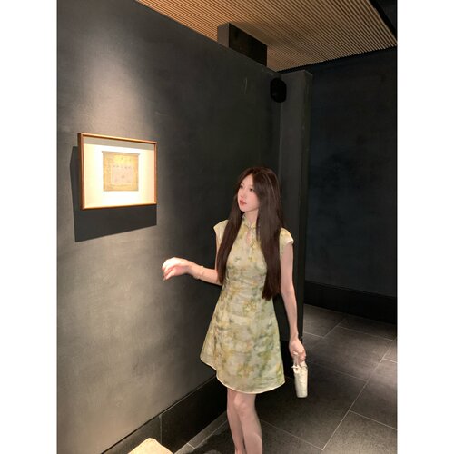 果果家    新中式2026新款小立领盘扣设计连衣短裙女时尚印花裙子
