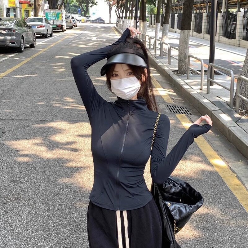 女款瑜伽运动外套短款高腰剪裁紧身开衫拇指扣设计跑普拉提健身