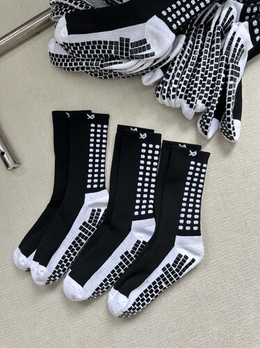 Tapedesign完美平替lux GripArray 防滑足球神袜