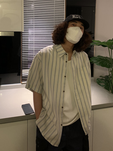 UPDAYWANG日系复古条纹衬衫情侣