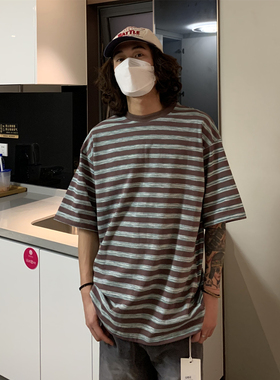 UPDAYWANG 条纹 条纹短袖T恤 心心念念的复古潮流vintageT恤衫