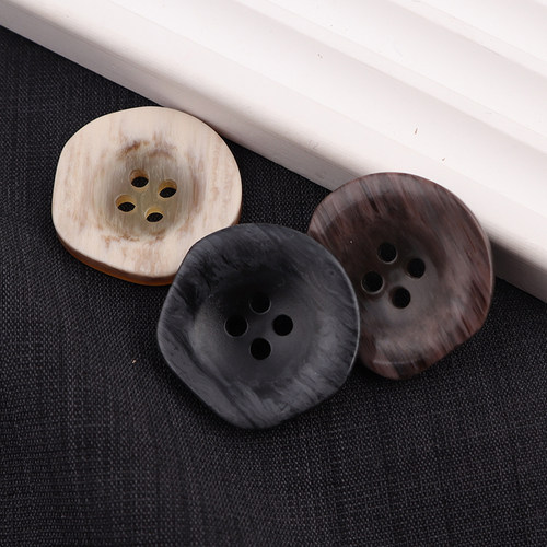 西装纽扣黄色不规则毛衣外套