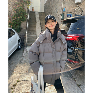 灰色短款羽绒服女冬季2024新款小个子90白鸭绒情侣加厚面包服外套