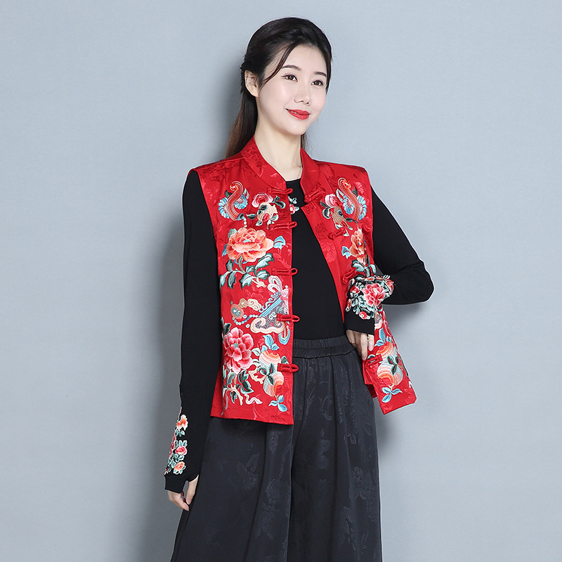 民族风重工刺绣马甲2025秋季新款短款无袖文艺上衣气质休闲坎肩女