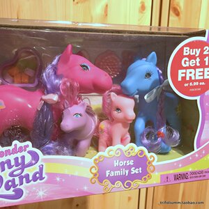 Wonder pony land 小马一家 做工好无异味小朋友喜欢花色随机