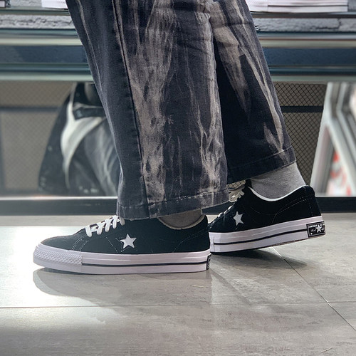 匡威中性休闲翻毛皮低帮滑板鞋