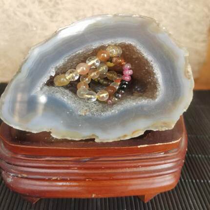 天然水晶洞玛瑙洞摆件原石矿家居客厅办公室桌面装饰品聚宝盆