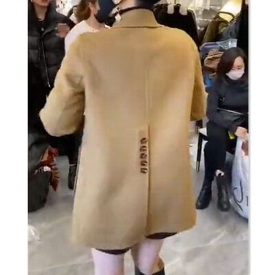 88029大爱美依缘2024早春新款女西服外套卡其色后背开叉上衣简约