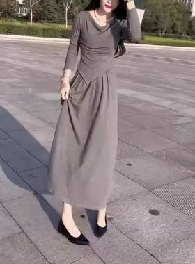 24667大爱美依缘2025秋季新款时尚套装简约长袖上衣高腰半身裙女