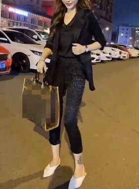 88527大爱美依缘2025春夏新款女装修身显瘦暗纹印花时尚套装女潮