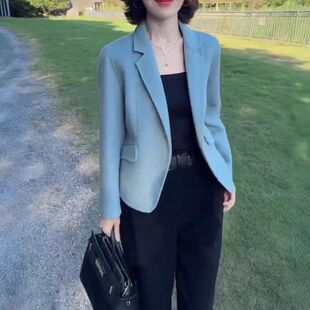 24990大爱美依缘2025秋季新款网红西装领修身小个子毛呢外套女