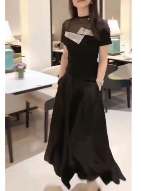 23289大爱美依缘2025夏季新款镂空网纱上衣高腰开叉长款半裙时尚