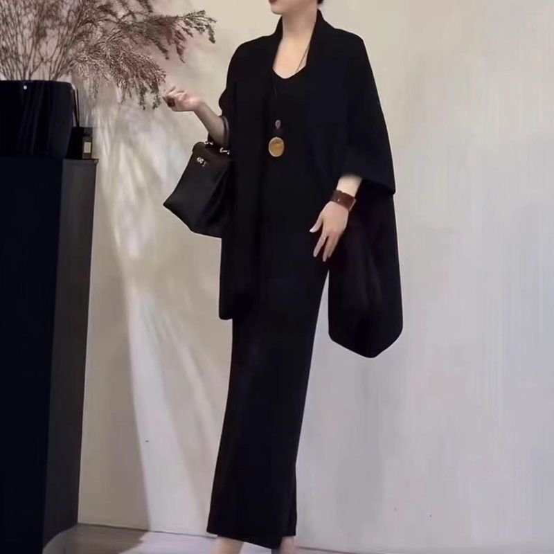 PH50829大爱美依缘2025秋季新款吊带连衣裙＋斗篷披肩显瘦两件套