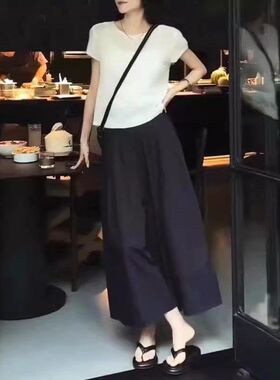24199大爱美依缘2025夏季新时尚简约圆领短袖T恤休闲阔腿九分裤女