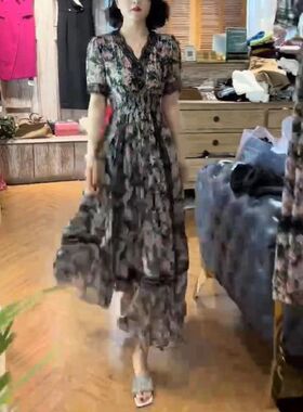 23286大爱美依缘2025夏季新款印花连衣裙v领复古拼接显瘦女长裙