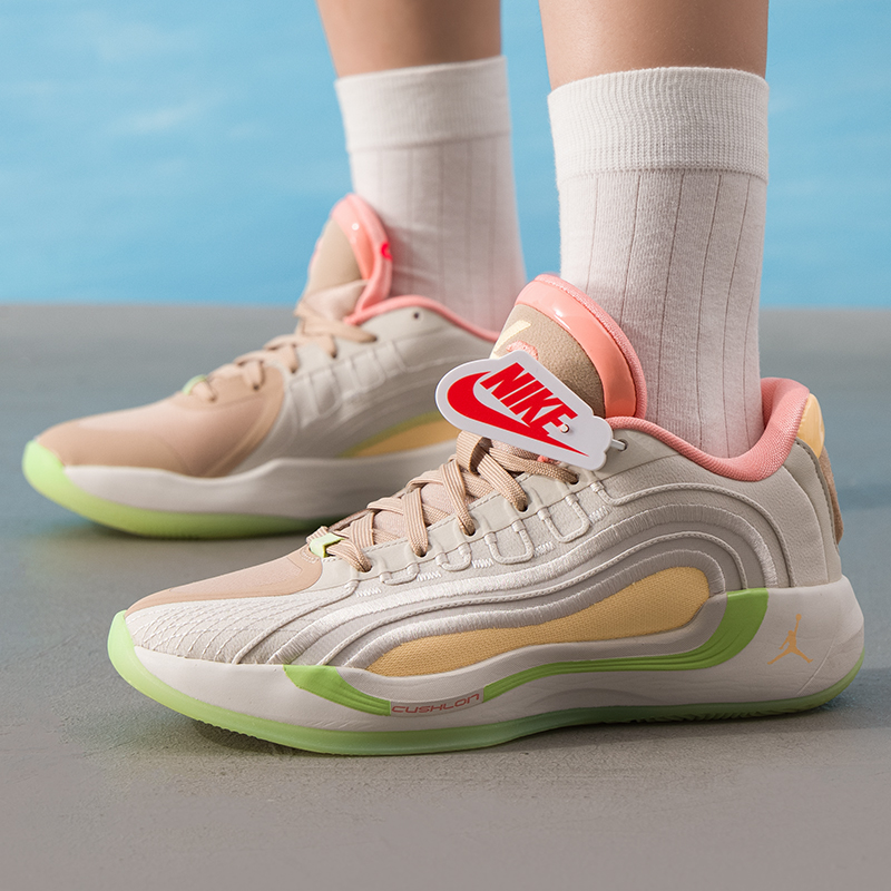 NIKE耐克女鞋2025新款运动鞋休闲训练青少年大童比赛篮球鞋IO0201