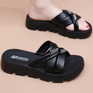 夏季新款女士拖鞋配裙子外穿软底百搭韩版时尚不累脚妈妈拖鞋女鞋