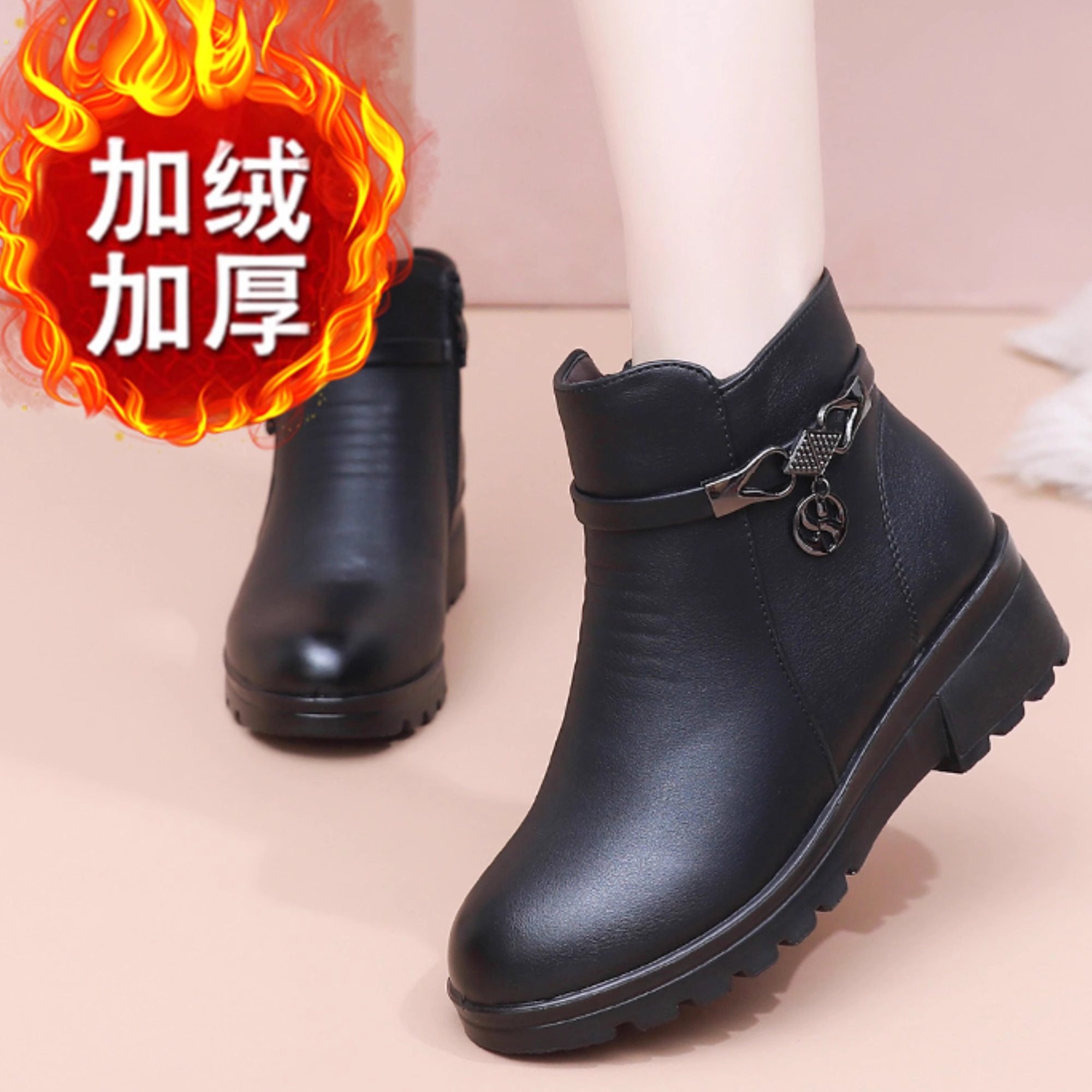 冬季妈妈棉鞋加绒加厚保暖中年短靴中老年女鞋老年人防滑绒毛棉靴