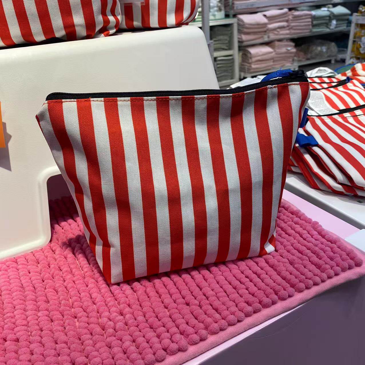 IKEA宜家思克萨拉化妆包化妆品收纳包便携旅行收纳包简约条纹手拿