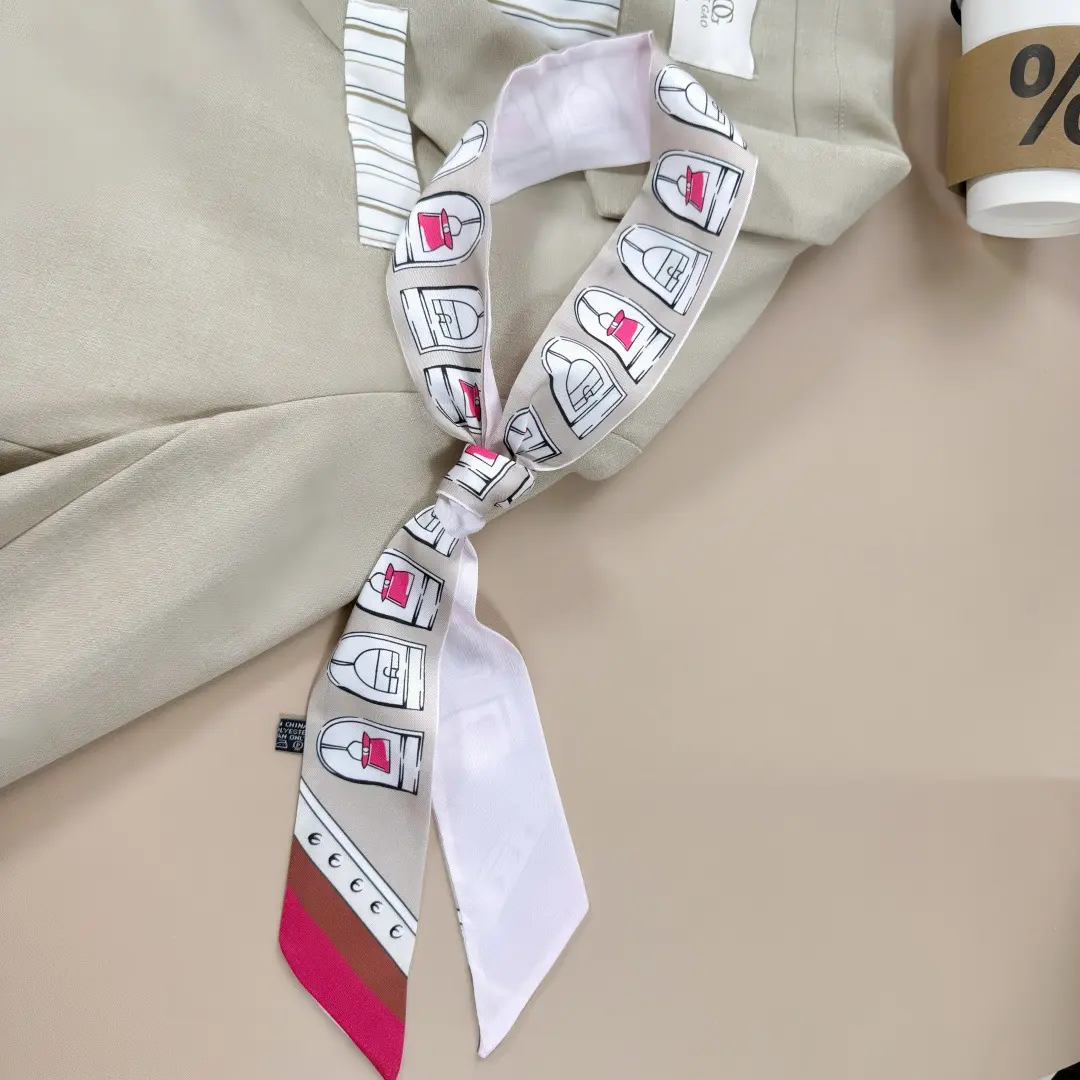 夏季薄款装饰小丝巾气质百搭女士长条遮颈印花领巾职业搭配小围脖