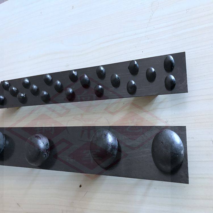 中式仿古大门铁压条老榆木门铁包边仿古大门铁压条铁铆钉铁如意条