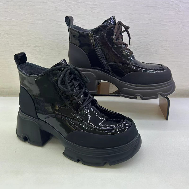 C.BANNER千百度2025冬专柜正品圆头厚底粗跟系带马丁靴A25532735