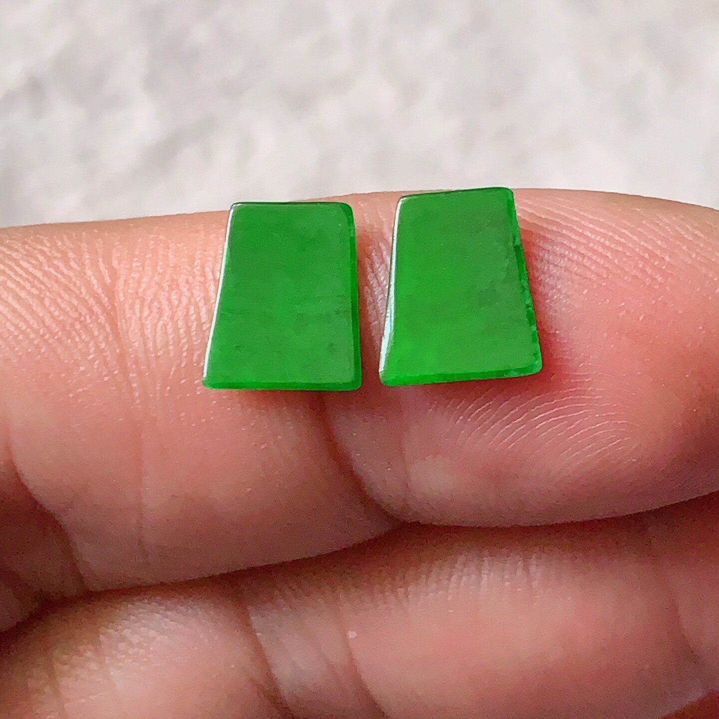 天然翡翠A货玉石裸石戒面镶嵌面送证书满绿梯形素面一对100193