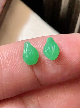 翠都翡翠珠宝天然翡翠A货裸石镶嵌面果绿新生万代一对100989