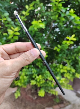 艾诺琪化妆刷大师系列m121猸子毛小号眉刷勿水洗微瑕疵款