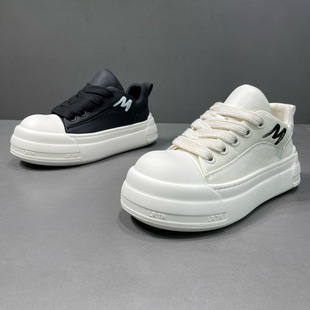 枫之时尚2025秋季厚底增高小白鞋简约百搭不臭脚牛皮男士网红板鞋