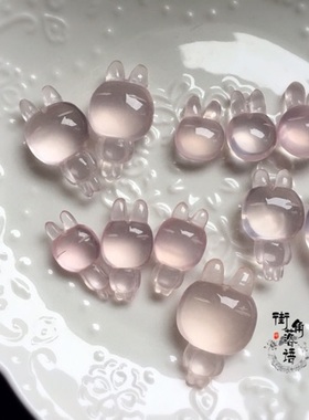 莫桑比克粉晶萌物兔子雕件吊坠
