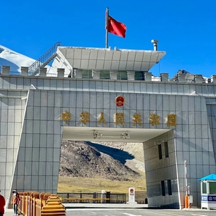 南疆秘境帕米尔6天5晚·红其拉甫+盘龙古道+木吉火山|喀什往返