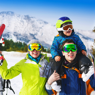 湖北神农架滑雪私家团神农祭坛神农顶官门山4天3晚包车纯玩旅游