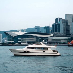 香港维多利亚港天际线星级游艇幻彩咏香江夜游