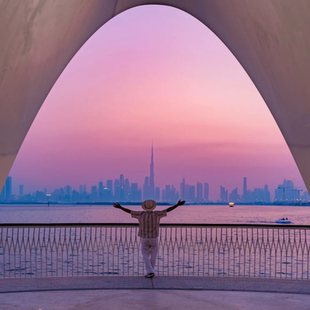 【春节预售】阿联酋迪拜阿布扎比旅游跟团游6-8日跳伞沙漠冲沙