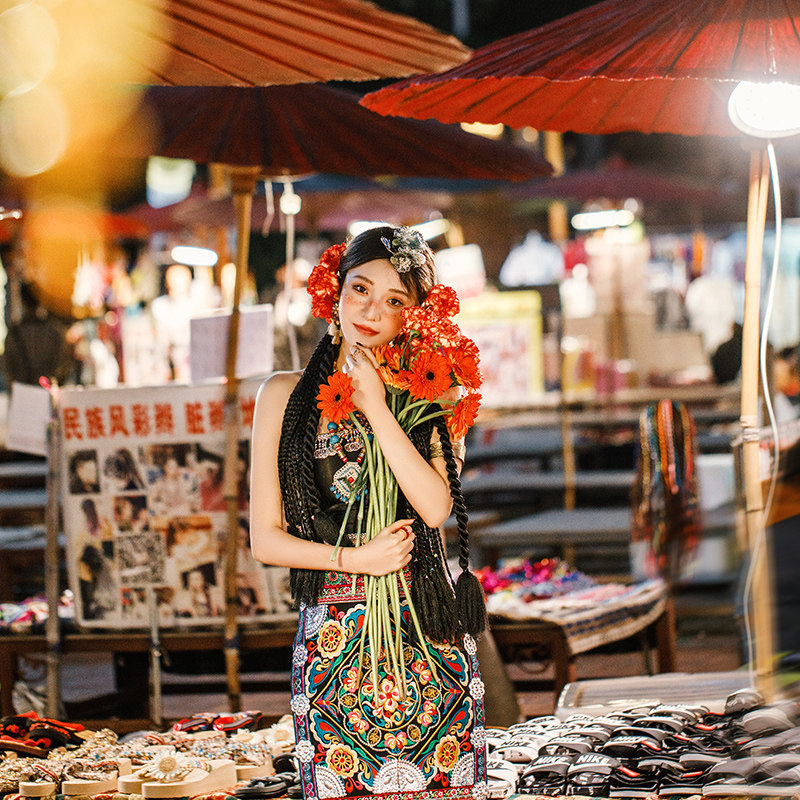 「臻网红跟拍」云南西双版纳告庄星光夜市大金塔傣装民族写真旅拍