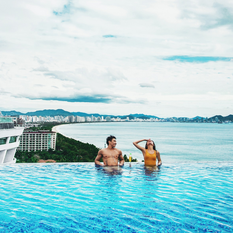 三亚湾康年酒店3天2晚亲子套餐网红顶楼泳池打卡含双早朱鹮自助餐