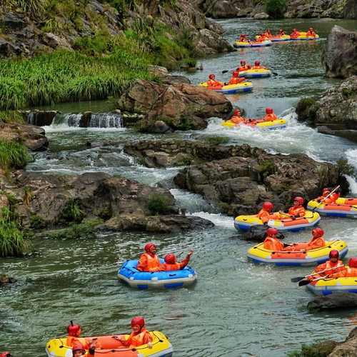 五指山红峡谷漂流+牙胡梯田+民族博物馆(当日13点前提前1小时定)